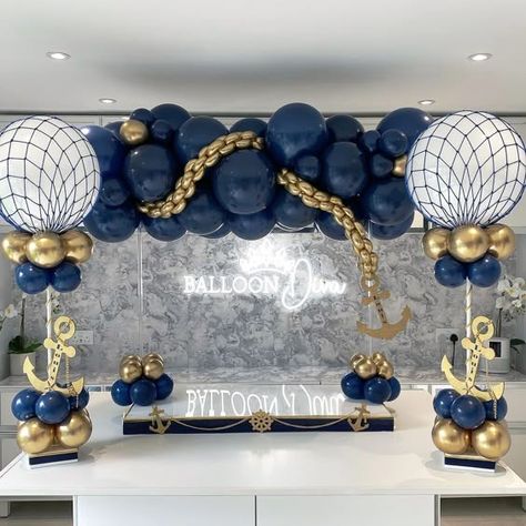 💚🤎💙𝒯ℴ𝓅𝒾𝒶𝓇𝓎 𝒞ℯ𝓃𝓉𝓇ℯ𝓅𝒾ℯ𝒸ℯ𝓈 💚🤎💙 . . . . . @balloon_diva… | Instagram Navy Gold Balloon Arch, Nautical Theme Backdrop, Nautical Balloon Decor, Navy Themed Party, Nautical Balloon Arch, Nautical Balloons, Navy Retirement Party Ideas, Shades Of Blue Party, Decoration Theme Marin