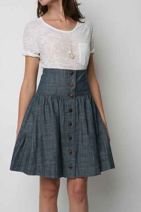 smocked waist full skirt - Google Search Yoke Skirt, Circle Silhouette, Farm Fashion, Stylish Kurtis Design, Chambray Skirt, Skirt Inspiration, High Waisted Skirts, Draping Fashion, Frock Dress