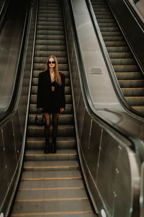 Metro Photoshoot, Street Fashion Shoot, Street Photography Model, City Fashion Photography, Street Fashion Photoshoot, Urban Shoot, Street Photography Portrait, Street Photoshoot, City Photoshoot