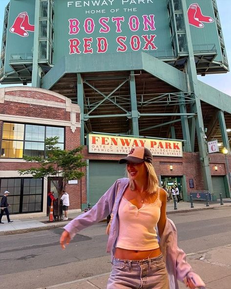 Baseball Game Aesthetic, Better In Boston, Summer In Boston, Massachusetts Aesthetic, Boston Pictures, Boston Aesthetic, Boston Outfits, Boston Trip, Moving To Boston