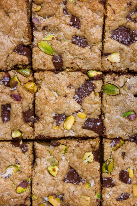 Salted Pistachio Chocolate Chip Bars - Taffey Bakery Chocolate Pistachio Bar, Pistachio Bars, Taffey Bakery, Chocolate Oatmeal Bars, Dark Chocolate Chip Cookies, Pistachio Chocolate, Pistachio Recipes, Chocolate Chip Bars, White Chocolate Chip Cookies