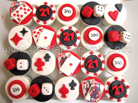 Casino Theme Cake, Casino Food, Casino Birthday Party, Casino Theme Party, Drawing Heart, Emoji Cake, Casino Birthday, Party Cupcakes, Casino Royale Party