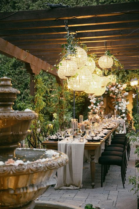 Mission Wedding California, Small Luxury Wedding Ideas, California Wedding Decor, San Sebastian Wedding, California Wedding Flowers, Wedding Venue Southern California, Santa Barbara Zoo Wedding, The Casino San Clemente Wedding, Southern Garden Wedding