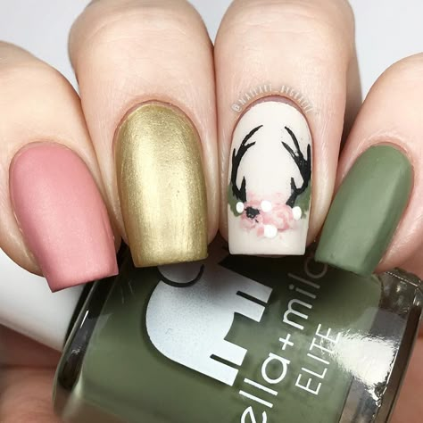 Hunting Nails, Peel Off Base Coat, Easy Christmas Nails, Country Acrylic Nails, Deer Nails, Camo Nails, Christmas Nails Ideas, Western Nails, Country Nails