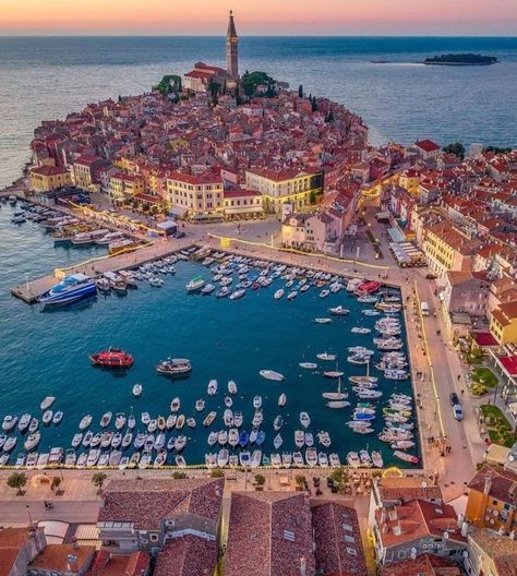 Croatia Pictures, Rovinj Croatia, Visit Croatia, Vacation Goals, Croatia Travel, Zadar, Going On Holiday, Paradise On Earth, Destin Beach