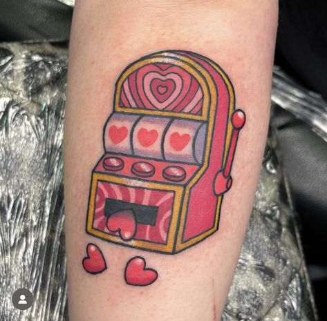 Droid Tattoo, Bandit Tattoo, Slot Machine Tattoo, Valentine Tattoos, Kawaii Tattoo Ideas, Traditional Diamond Tattoo, Anniversary Tattoos, Pico Tres, Valentines Tattoo