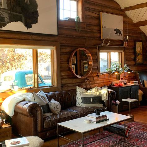 Soaking up some last of the autumn 🍂 sunlight and enjoy the cabin door being open with a beautiful breeze ~ Last of the warm days here in… Jackson Hole Cabin Interior, Log Cabin Industrial Decor, Log Home Aesthetic, Mountain Log Cabin Decor, Cabin Style Living Room Vintage, Jackson Hole Wyoming Interior Design, Log Cabin Modern Decor, Western Ranch Decor Interior Design, Jackson Hole Homes