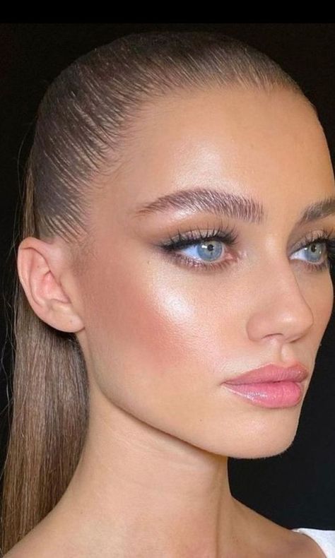 BROW TREND SOAP BROWS | NATURAL MAKEUP Makeup Looks Blue Eyes, Daytime Makeup, Ball Makeup, Maquillage On Fleek, Natural Prom Makeup, Bridesmaid Hair Makeup, Event Makeup, Bridal Makeup Natural, Formal Makeup