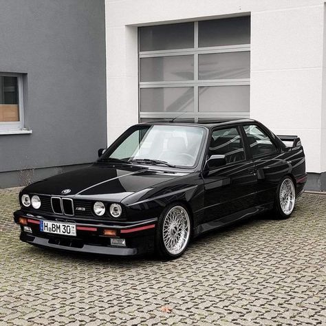 1991 Bmw M3, Bmw E30 M3 Aesthetic, Bmw M3 E30, Carros Bmw, Serie Bmw, Bmw E30 M3, E30 M3, Best Jdm Cars, Bmw Classic