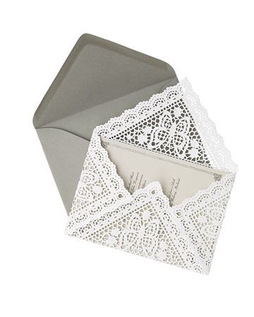 Check out these adorable DIY envelopes made from doilies. Paper Lace, Paper Doilies, E Card, Envelope Liners, Kirigami, Paper Envelopes, Mail Art, Doilies, Diy Wedding