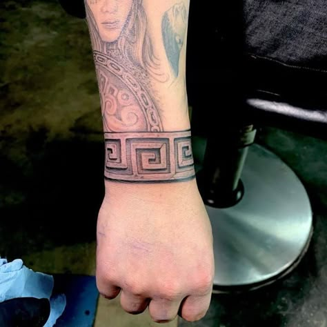 101 Best Aztec Band Tattoo Ideas That Will Blow Your Mind! | Outsons | Men's Fashion Tips And Style Guides Aztec Band Tattoo, Aztec Warrior Tattoo, Wrist Band Tattoo, Band Tattoos For Men, Mayan Tattoos, Aztec Tattoos, Wrist Tattoo Designs, Mexican Art Tattoos, Aztec Tattoo Designs