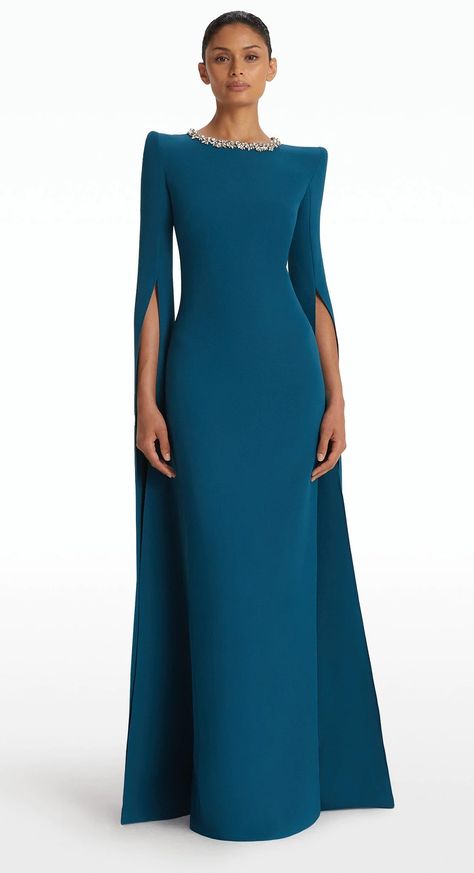 Kate Middleton Blue Dress, Elegant Silk Dresses, Royal Blue Gown, Looks Kate Middleton, Kate Middleton Dress, Prince Daniel, Royal Dresses, Swedish Royals, Crown Princess Victoria