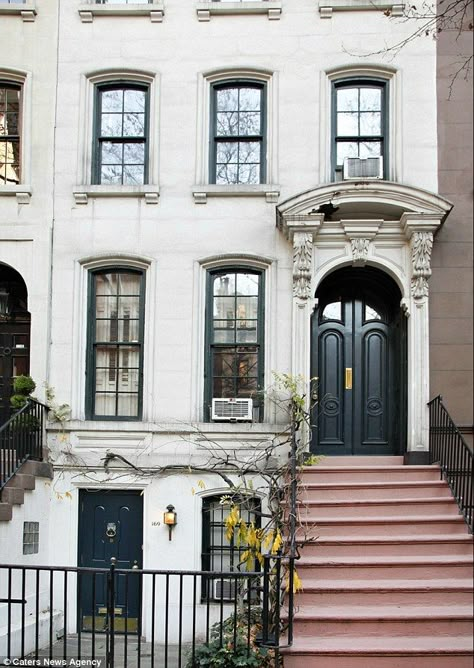 Holly Golightly, Studio Apartments, Neo Classic, Breakfast At Tiffany's, Breakfast At Tiffanys, City Living, An Apartment, Apartments For Sale, Places And Spaces