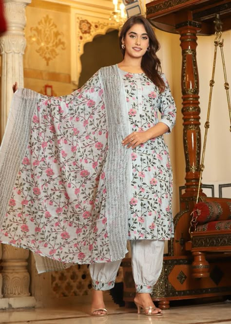 Afghani suits Chudidar Designs Cotton, Afghani Salwar Suit, Afghani Salwar, Indian Party Wear Gowns, Churidar Design, Pant Kurti, Punjabi Dress Design, Punjabi Girl, Cotton Dress Indian