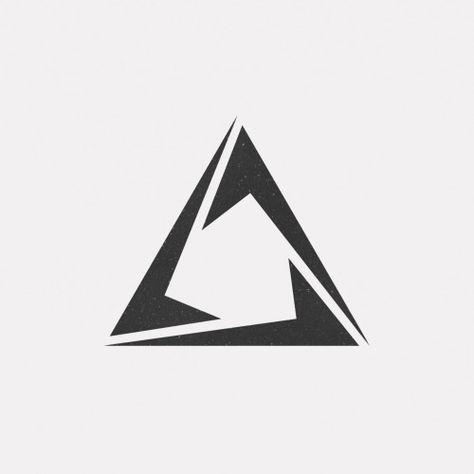 favd_dailyminimal-September 10 2016 at 12:19PM Tech Tattoo, Typographie Logo, Daily Minimal, Notan Art, Magnet Art, Triangle Tattoos, Geometric Logo, Geometric Star, Tattoo Life