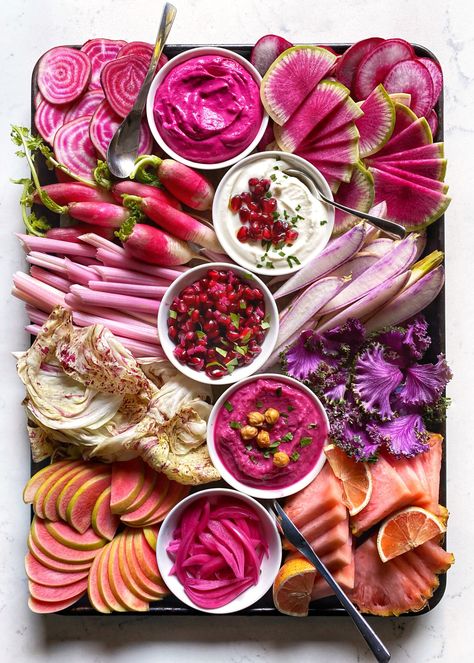 Beet Hummus Recipe, Meze Platter, Hummus Platter, Roasted Beet Hummus, Grilled Flatbread, Crudite Platter, Beet Hummus, Dried Peppers, Charcuterie Inspiration