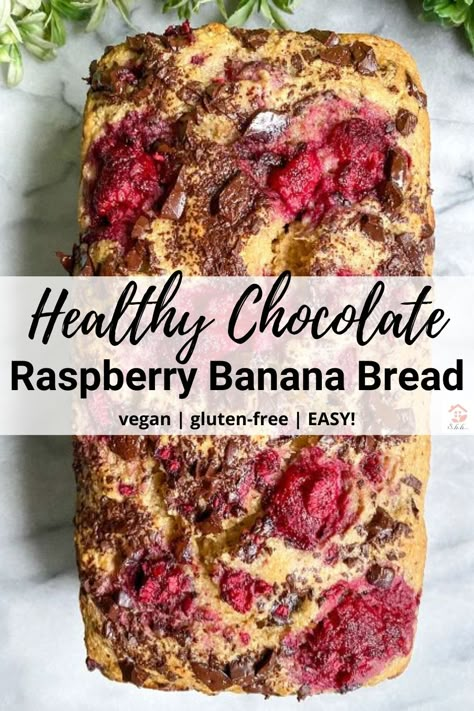 chocolate raspberry banana bread Raspberry Banana Bread, Copycat Desserts, Raspberry Bread, Raspberry Banana, Strawberry Banana Bread, Healthy Dark Chocolate, Paleo Brownies, Raspberry Desserts, Banana Bread Muffins