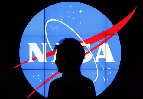 NASA will allow private travel to the ISS — but this vacation won’t come cheap Mechanic Wife, Nasa Lies, Nasa Goddard, Environmental Scientist, Space Mission, Treading Water, Whirlpool Galaxy, Neon Moon, Vinegar Uses