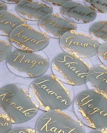 #Motivation #CreativeIdeas #Trends #Ideas #Inspo #Inspiration #HomeTrends Weeding Decoration Ideas Sage Green, Navy Copper Sage Wedding, Sage Green Wedding Name Cards, Acrylic Table Names, Black Green And Rose Gold Wedding, Wedding Name Settings, Blush Pink And Sage Green Wedding Table, Placement Cards Wedding Ideas, White Gold And Sage Wedding