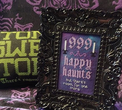 "Haunted Mansion: 999 Happy Haunts" counted cross-stitch kit by The Witchy Stitcher. Witchy Stitcher, Mansion Wallpaper, Haunted Mansion Wallpaper, Free Cross Stitch Patterns, Stitching Patterns, Beadwork Embroidery, Halloween Embroidery, Mini Cross Stitch, Mini Cross