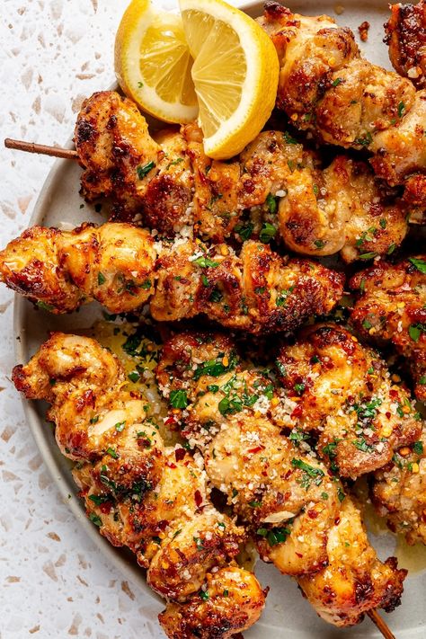 Garlic Parmesan Chicken Skewers, Parmesan Chicken Skewers, Pork Casserole, Juicy Chicken Thighs, Fed And Fit, Chicken Skewer Recipe, Grilled Chicken Skewers, Sheet Pan Dinners Chicken, Skewer Recipes