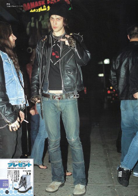 80 Fashion Men 1980s Style, 1990s Fashion Grunge Men, Alt Rock Aesthetic Men, Punk Men Aesthetic, Punk Y2k Men, Punk Rock Men Outfit, Punk Outfits 80s Men, Punk Mens Fashion 1980s Style, 70s Alternative Fashion Men