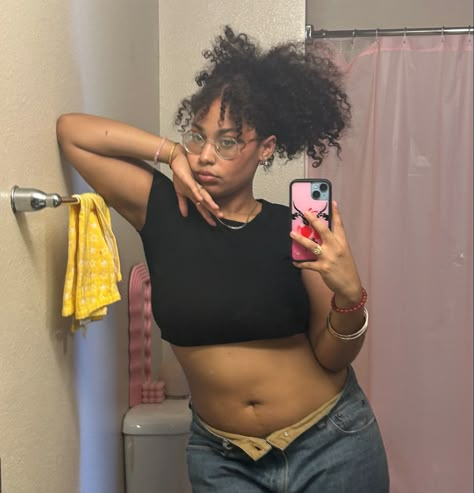 Pudgy Stomach, Pudgy Body Type, Bodies Bodies Bodies, I Love My Body, Body Types Women, Real Bodies, Normal Body, Love My Body, Diy Clothes Life Hacks