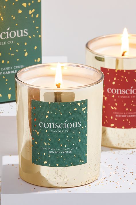 Christmas Candle Packaging Design, Christmas Product Packaging, Xmas Candles Ideas, Christmas Candle Packaging, Christmas Candle Photography, Christmas Label Design, Candle Christmas Gift Ideas, Christmas Candle Labels, Christmas Candles Aesthetic