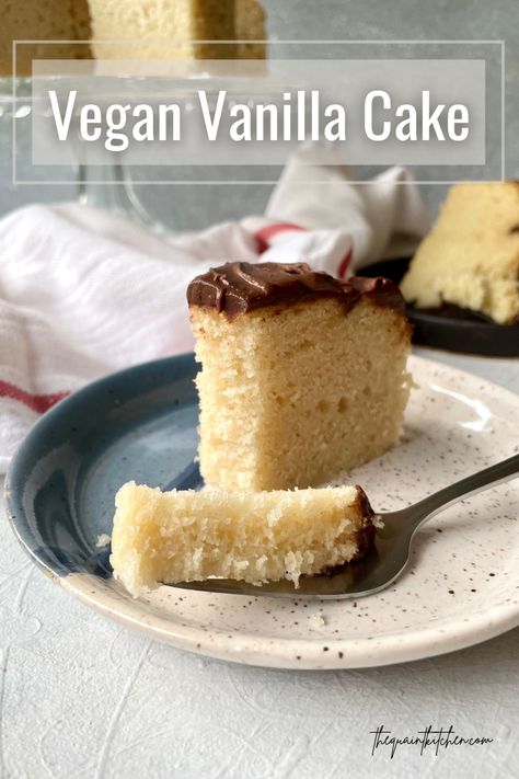 Vanilla Crazy Cake Recipe, Ella Vegan, Buttermilk Rusks, Quaint Kitchen, Vegan Vanilla Cake, Plain Cake, Eggless Cake Recipe, Vegan Baking Recipes, White Cake Recipe