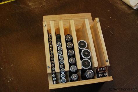 How to make a Battery Organizer. A do it yourself project made out of wood for your home or garage. Diy Storage Projects, Diy Rack, Wood Magazine, Small Woodworking Projects, Battery Holder, Woodworking Projects That Sell, Beginner Woodworking Projects, Wood Plans, Wood Working For Beginners