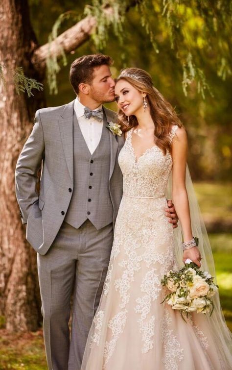 6552 Romantic Princess Wedding Dress by Stella York Weddings Dress, Stella York Wedding Dress, Wedding Pose, Wedding Picture Poses, Stella York, Dresses Princess, Wedding Couple Poses, Night Wedding, Wedding Photos Poses