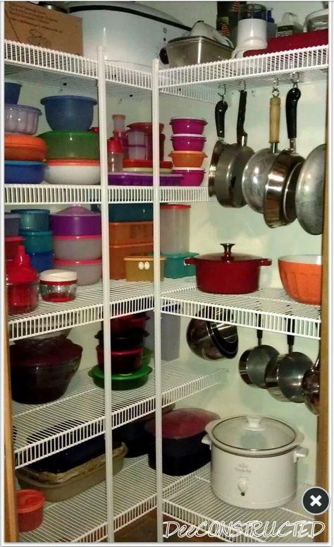 Desain Pantry, Organized Pantry, Kabinet Dapur, Wire Shelves, Creative Storage Solutions, Kitchen Pantry Storage, Kitchen Pantry Design, Diy Kitchen Storage, Kitchen Corner