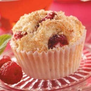 Raspberry Cream Cheese Muffins, Island Desserts, Cranberry Orange Muffin Recipe, Breakfast With Friends, Sour Cream Muffins, Orange Muffin Recipe, Raspberry Cake Recipes, Recipes With Ingredients, Cranberry Orange Muffins