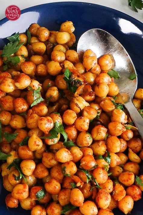 How to saute chickpeas Pan Fried Garbanzo Beans, How To Season Chickpeas, Golden Spice Chickpeas, Cooked Garbanzo Beans, Sauteed Garbanzo Beans, How To Cook Garbanzo Beans, Garbanzo Bean Recipe, Sauteed Chickpea Recipes, How To Cook Chickpeas