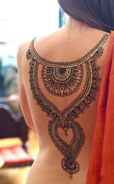 #Trending: Bring Sexy Back with Back Mehendi! | WedMeGood Body Mehndi, Full Body Henna, Body Henna, Tattoos For Women Small Meaningful, Girl Back Tattoos, Maori Tattoo Designs, Tattoo Henna, Japanese Tattoos, Mehndi Tattoo