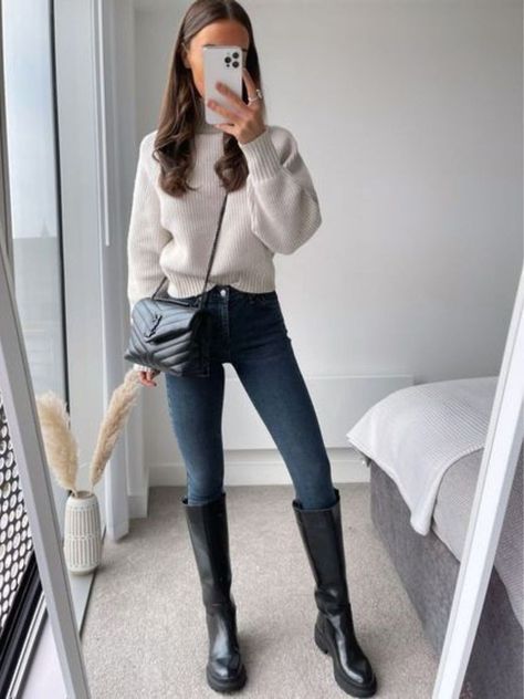 Outfit Botas, Outfits Con Jeans, Jeans Outfit Winter, 11th Grade, Mode Zara, Outfit Jeans, Mode Inspo, 가을 패션, Autumn Outfit