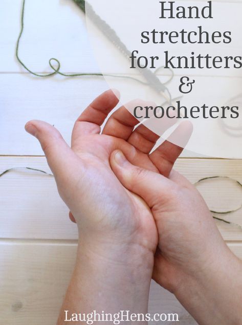 knitting and Crochet Stitches Patterns Hand stretches for knitters and crocheters - If you have arth Knitting Help, Hand Exercises, Knitting Tips, Knitted Wit, Crochet Tips, Crochet Instructions, Crochet Stitches Patterns, Tunisian Crochet, Knitting Tutorial