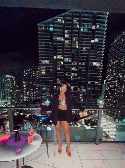 Rooftop Dinner Outfit, Pink Friday, Dinner Outfits, Night Outfits, City Lights, Miami, Texas, Outfit Ideas, Glitter