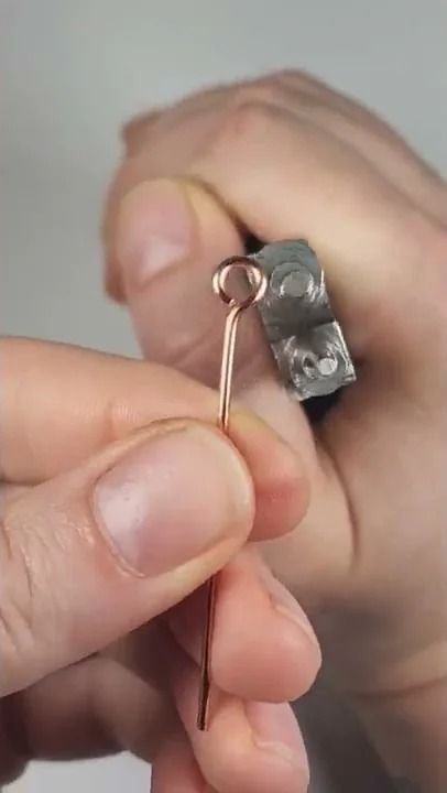 How to Make a Perfect Loop How To Make A Loop With Wire, How To Make A Wire Loop For Jewelry, Jewellery Making Ideas Diy, Jewelry Making Tutorials Earrings, How To Make Jewelry For Beginners, Ear Cuffs Diy, Bead Knotting, Clay Beads Diy, Craft Jewelry Ideas