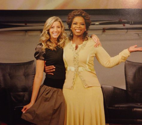 Oprah and Spanx Creator Sara Blakely February 1, 2007 on the Oprah Winfrey Show Jesse Itzler, Sara Blakely, 5 Year Plan, Business Attire Women, Customer Journey, Word A, Board Room, Higher Learning, Female Founders