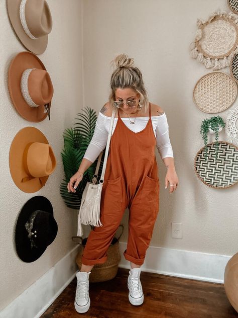 Check out this photo from theohiogirljaz Oversized Jumpsuit Outfit, Boho Outfits Plus Size, Spring Jumpsuit Outfit, Salon Outfit Ideas, Casual Errands Outfit, Plus Size Summer Outfits 2023, Errands Outfit Spring, Boho Plus Size Outfits, Outfit Inspo Comfy