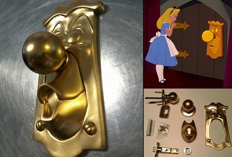 Classroom Disney Theme, Alice In Wonderland Doorknob, Alice In Wonderland Interior Design, Alice In Wonderland Door, Alice In Wonderland Cartoon, Steampunk Alice In Wonderland, Alice In Wonderland Room, Alice In Wonderland Diy, Disney Craft