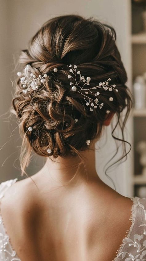 Cute Wedding Hairstyles For Bride, Up Hair Wedding Styles, Best Bridal Updos, Wedding Updos Ponytails, Wedding Hair Bride Brunette, Wedding Hair Inspiration Brunette, Wedding Hair Styles Bun, Bridal Hair Updo With Accessories, Brunette Updo Wedding The Bride