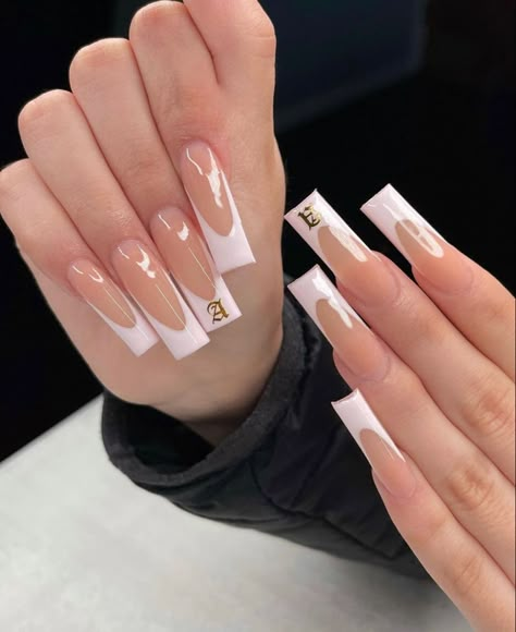 Long French Tip Nails With Initial, White Frenchies With Initial Nails, Acrylic Nail Designs Letters, White Acrylic Nails Initial, Square Acrylic Nails Long French Tip, French Tip Acrylics With Initial, K Initial Nails Acrylic, Initial Acrylic Nails Coffin, Pink Nail Sets With Initial