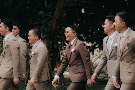 Brown Motif For Wedding, Brown Wedding Motif, Wedding Motif 2022, Groomsmen Neutral Colors, Brown Motif Wedding, Neutral Suits For Men, Earthy Neutral Wedding, Earthy Groomsmen Attire, Light Brown Suits For Men Wedding