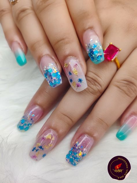 Nail Art, Nail Extensions, Dry Flower Nail Art, Foil Art, Glitter Art, Mylar Glitter Art, Nail Design Dry Flower Nail Art, Mylar Nails, Hair Extensions For Short Hair, Gel Extensions, Glitter Art, Foil Art, Dry Flower, Flower Nail, Flower Nail Art