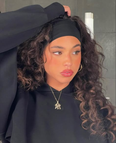 IG: @mariaisabel Κούρεμα Bob, Curly Hair Inspo, Fishtail Braid, Curly Hair Styles Easy, Hairdos For Curly Hair, Hair Stylies, Curly Hair Inspiration, Hair Stylist Life, Curly Girl