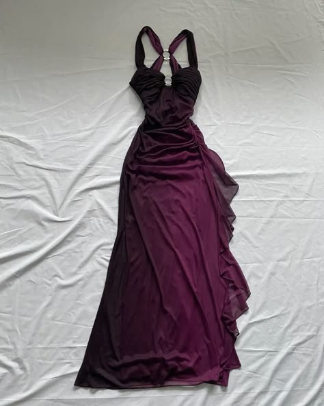 Wine Purple Dress Prom, V Neck Dress Aesthetic, Purple Prom Dress Fitted, Lace Purple Dress, Vintage Prom Dresses 90s Purple, Purple Red Prom Dress, Purple Sheer Dress, Purple Dress Aesthetic Vintage, Prom Dress Purple Dark