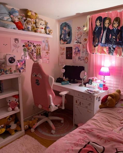 Anime Themed Room, Bunny Bedroom, Gamer Bedroom, Hello Kitty Room Decor, Kawaii Bedroom, Cute Rooms, Otaku Room, Pink Room Decor, Desk Inspo