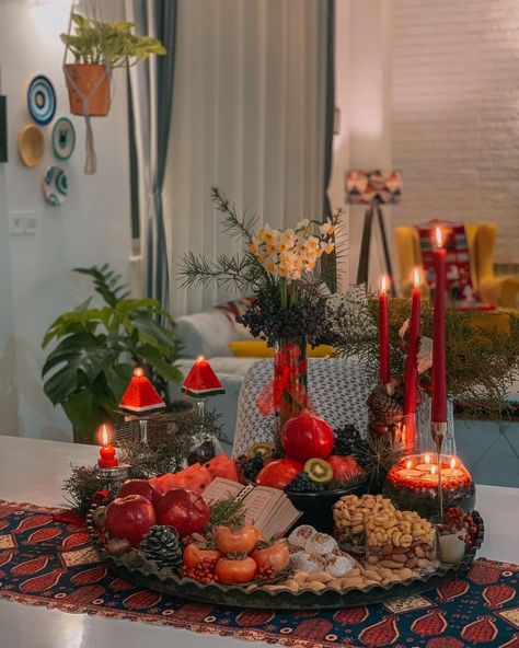 Shab E Yalda Night, Yalda Night Food, Shabe Yalda Table, Yalda Design Decor, Yalda Night Ideas Decor Photography, Yalda Table Design, Yalda Night Design, Yalda Night Dress, Yalda Night Ideas Decor